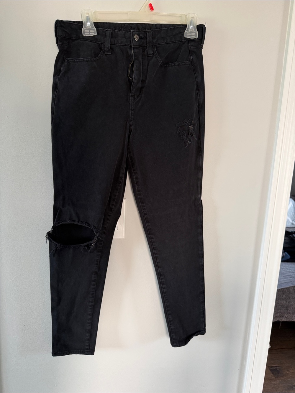 American Eagle Outfitters Black Ripped Skinny Jeans